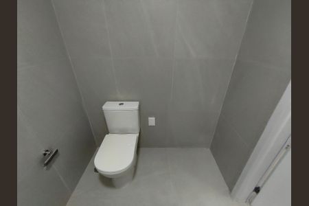 Apartamento para alugar com 29m², 1 quarto e sem vaga Apartamento para alugar com 29m², 1 quarto e sem vagaBanheiro