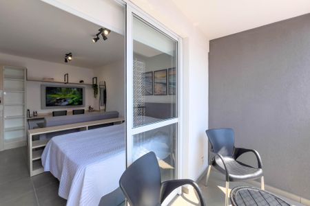Studio para alugar com 32m², 1 quarto e 1 vaga Studio para alugar com 32m², 1 quarto e 1 vagaVaranda do Studio