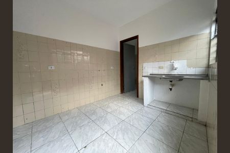 Cozinha de casa para alugar com 1 quarto, 50m² em Jardim das Vertentes, São Paulo