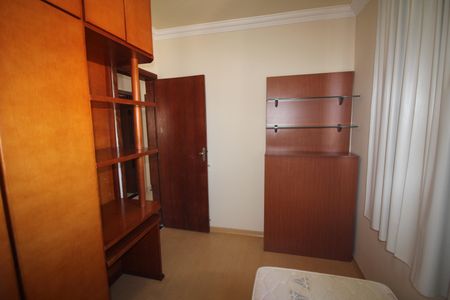 Quarto 2 de apartamento para alugar com 3 quartos, 90m² em Novo Eldorado, Contagem