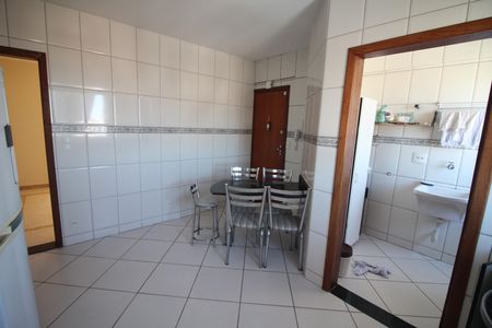 Apartamento para alugar com 90m², 3 quartos e 2 vagasCozinha
