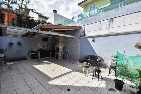 Casa de condomínio à venda com 250m², 3 quartos e 4 vagasChurrasqueira