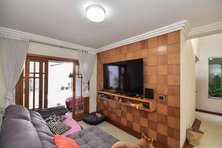 Casa de condomínio à venda com 250m², 3 quartos e 4 vagasSala de Tv