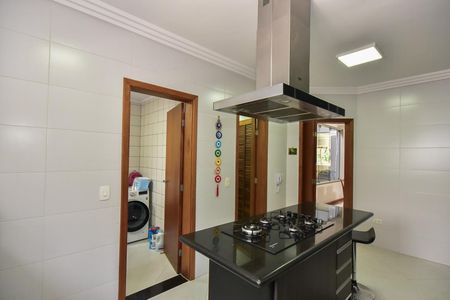 Casa de condomínio à venda com 250m², 3 quartos e 4 vagasCozinha