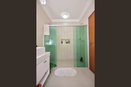 Casa de condomínio à venda com 250m², 3 quartos e 4 vagasBanheiro Suíte 3