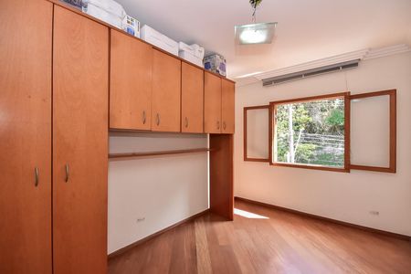 Casa de condomínio à venda com 250m², 3 quartos e 4 vagasQuarto 1