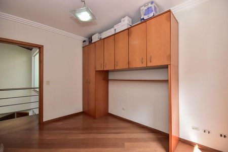 Casa de condomínio à venda com 250m², 3 quartos e 4 vagasQuarto 1