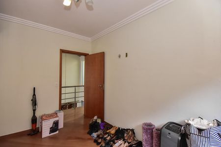 Casa de condomínio à venda com 250m², 3 quartos e 4 vagasQuarto 2