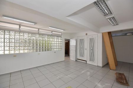 Casa de condomínio à venda com 250m², 3 quartos e 4 vagasÁrea comum