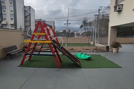 Apartamento à venda com 65m², 2 quartos e 1 vagaÁrea comum - Playground