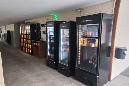 Apartamento à venda com 65m², 2 quartos e 1 vagaMini Mercado