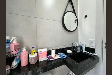 Apartamento à venda com 42m², 2 quartos e sem vagaBanheiro