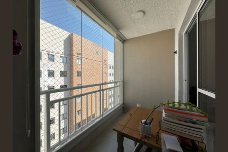 Apartamento à venda com 42m², 2 quartos e sem vagaVaranda