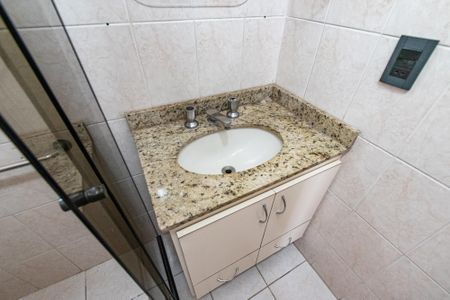Apartamento à venda com 63m², 2 quartos e 2 vagasBanheiro Social