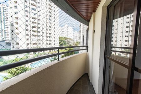 Apartamento à venda com 63m², 2 quartos e 2 vagasVaranda