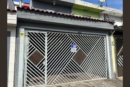 Casa para alugar com 113m², 2 quartos e sem vaga Casa para alugar com 113m², 2 quartos e sem vagaFachada