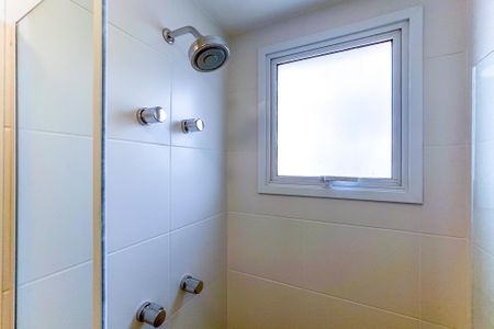 Apartamento à venda com 68m², 2 quartos e 2 vagasBanheiro do Quarto 1