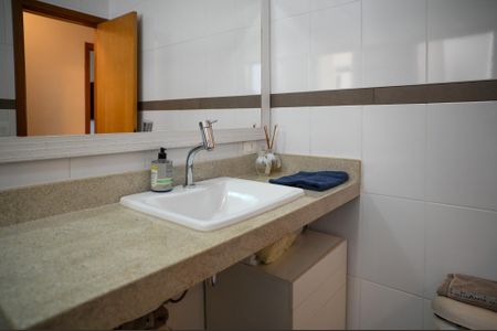 Casa para alugar com 125m², 3 quartos e 2 vagas Casa para alugar com 125m², 3 quartos e 2 vagasBanheiro