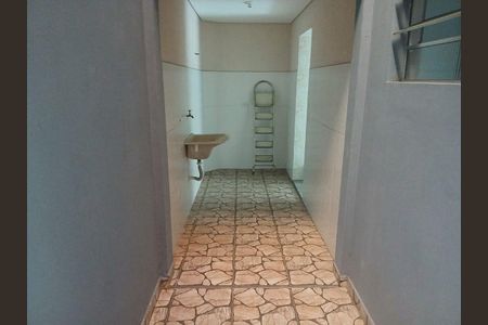 Área de Serviço de casa à venda com 4 quartos, 350m² em Vila Carrão, São Paulo