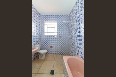 Apartamento à venda com 95m², 3 quartos e sem vaga Apartamento à venda com 95m², 3 quartos e sem vagaBanheiro Social