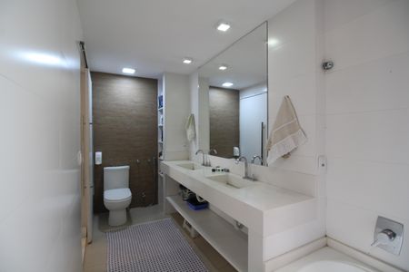 Casa de condomínio para alugar com 600m², 7 quartos e 1 vagaQuarto 7 - Banheiro