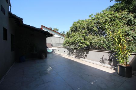 Casa de condomínio para alugar com 600m², 7 quartos e 1 vagaVaranda