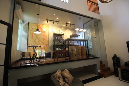 Casa de condomínio para alugar com 600m², 7 quartos e 1 vagaSala 1 - Adega