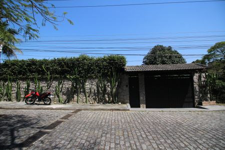 Casa de condomínio para alugar com 600m², 7 quartos e 1 vagaFachada