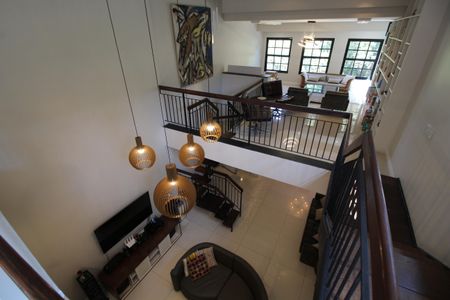 Sala 3 - Vista de casa de condomínio para alugar com 7 quartos, 600m² em Freguesia (jacarepaguá), Rio de Janeiro