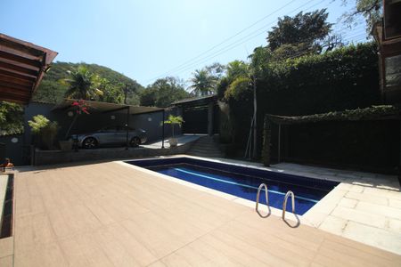 Casa de condomínio para alugar com 600m², 7 quartos e 1 vagaFrente