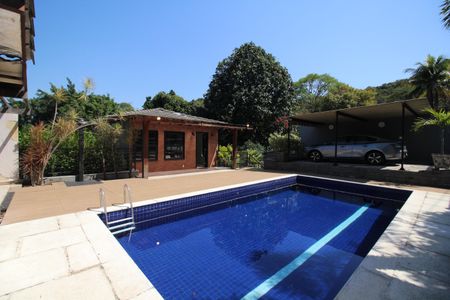 Casa de condomínio para alugar com 600m², 7 quartos e 1 vagaFrente