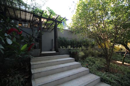 Casa de condomínio para alugar com 600m², 7 quartos e 1 vagaJardim