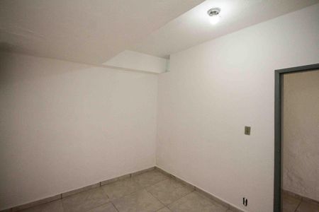 Casa para alugar com 80m², 2 quartos e sem vaga Casa para alugar com 80m², 2 quartos e sem vagaSala