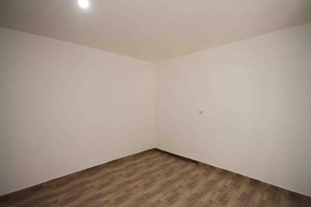 Casa para alugar com 80m², 2 quartos e sem vaga Casa para alugar com 80m², 2 quartos e sem vagaQuarto