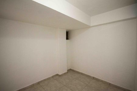 Sala de casa para alugar com 2 quartos, 80m² em Vila Primavera, São Paulo