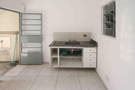 Casa para alugar com 80m², 2 quartos e sem vaga Casa para alugar com 80m², 2 quartos e sem vagaCozinha