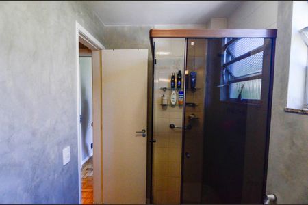 Apartamento à venda com 65m², 2 quartos e 1 vaga Apartamento à venda com 65m², 2 quartos e 1 vagaBanheiro Social