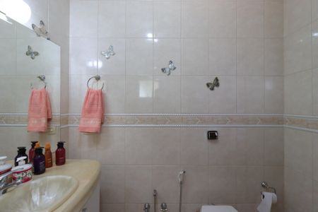 Casa à venda com 209m², 3 quartos e 7 vagasBanheiro da Suíte 3