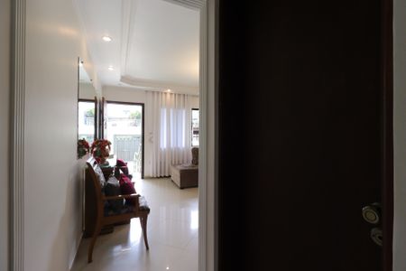 Casa à venda com 209m², 3 quartos e 7 vagasCorredor piso inferior