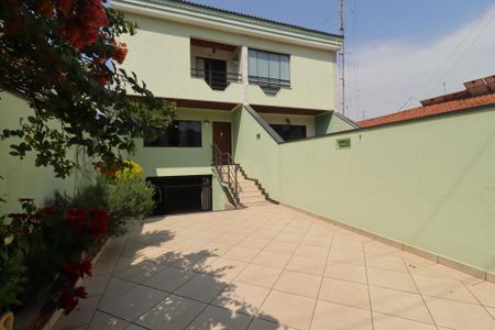 Casa à venda com 209m², 3 quartos e 7 vagasQuintal