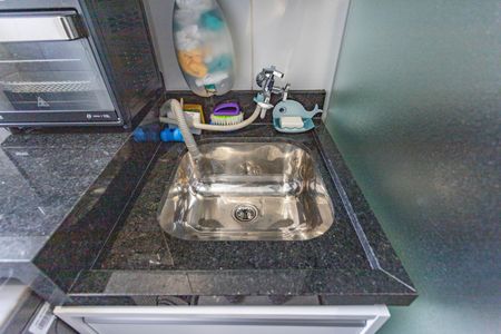 Apartamento à venda com 70m², 3 quartos e 2 vagas Apartamento à venda com 70m², 3 quartos e 2 vagasÁrea de serviço