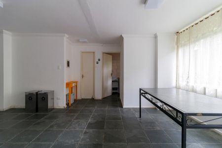 Apartamento à venda com 58m², 1 quarto e sem vagaÁrea comum