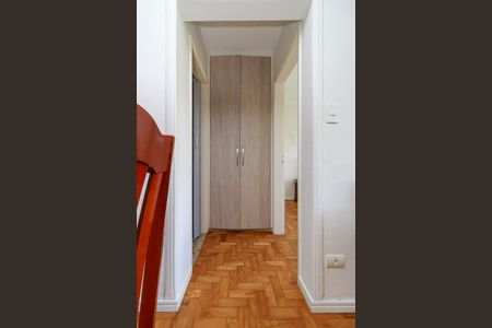 Apartamento à venda com 58m², 1 quarto e sem vagaCorredor
