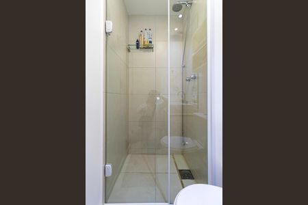 Apartamento à venda com 66m², 2 quartos e 2 vagas Apartamento à venda com 66m², 2 quartos e 2 vagasBanheiro Social