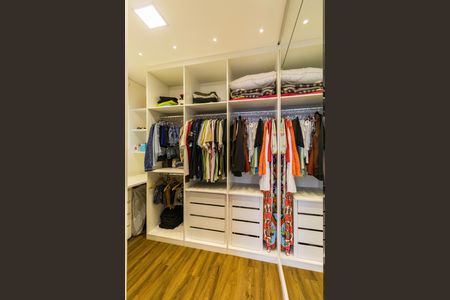 Apartamento à venda com 66m², 2 quartos e 2 vagas Apartamento à venda com 66m², 2 quartos e 2 vagasCloset