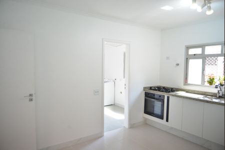 Apartamento à venda com 124m², 3 quartos e 2 vagasCozinha