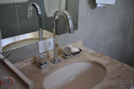 Apartamento à venda com 124m², 3 quartos e 2 vagasBanheiro da Suíte