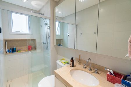 Apartamento à venda com 72m², 2 quartos e 2 vagasBanheiro da Suíte