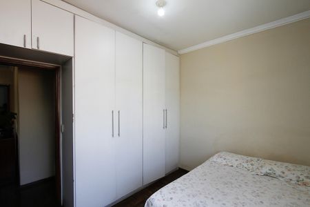 Apartamento à venda com 80m², 3 quartos e 2 vagasQuarto 1