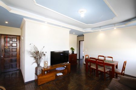 Apartamento à venda com 80m², 3 quartos e 2 vagasSala